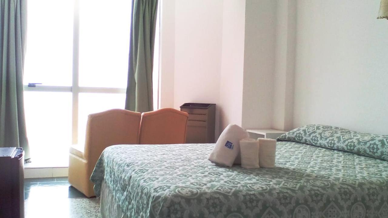 Hotel SKY San Bernardo Buitenkant foto